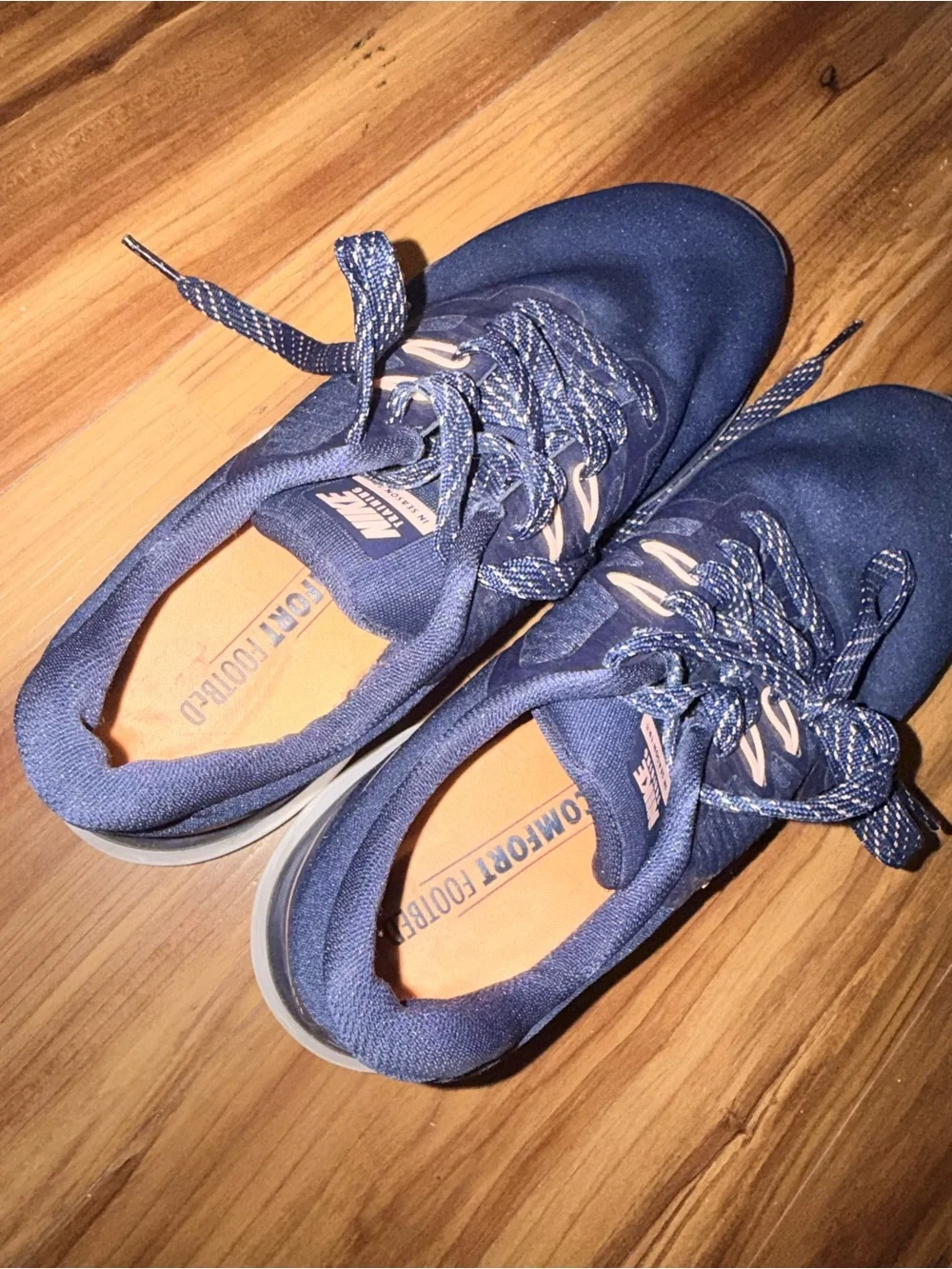 Nike lightweight trainers